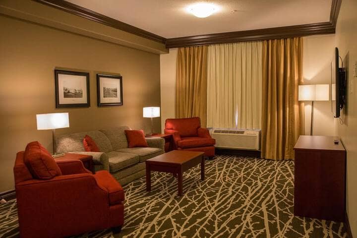 Room 9 of 40